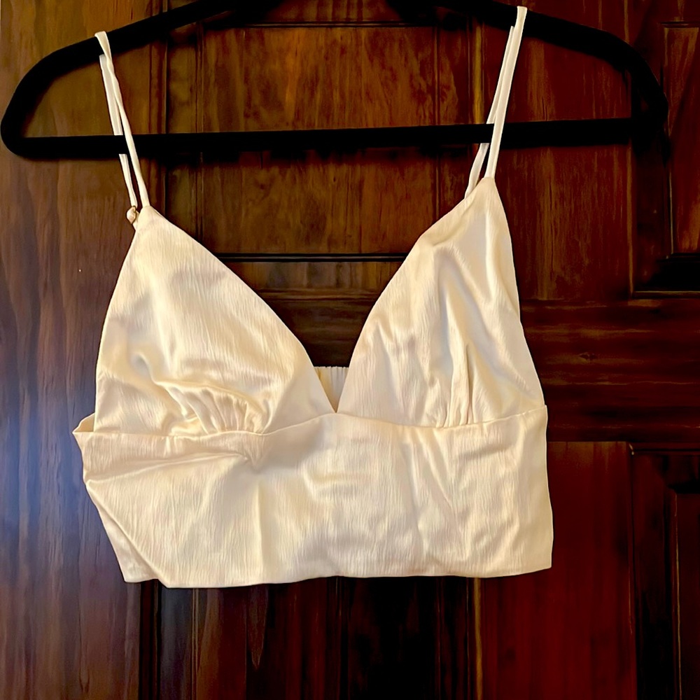 Zara Cropped white top